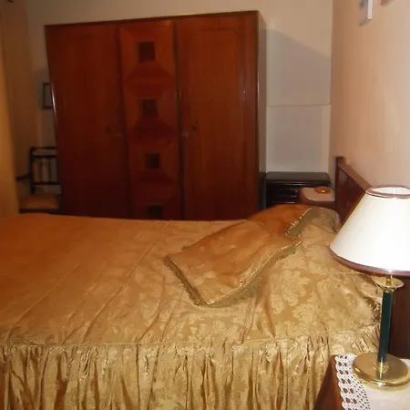 Casa Batucela Dom wakacyjny Monte Serrano