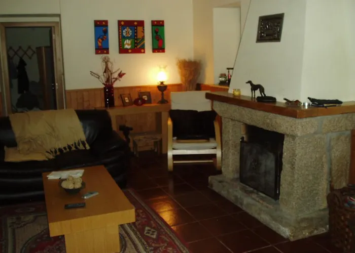 Casa Batucela Nyaraló Monte Serrano